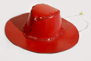 Δερμάτινο καπέλο (κατασεκυάζεται σε διάφορα χρώματα)